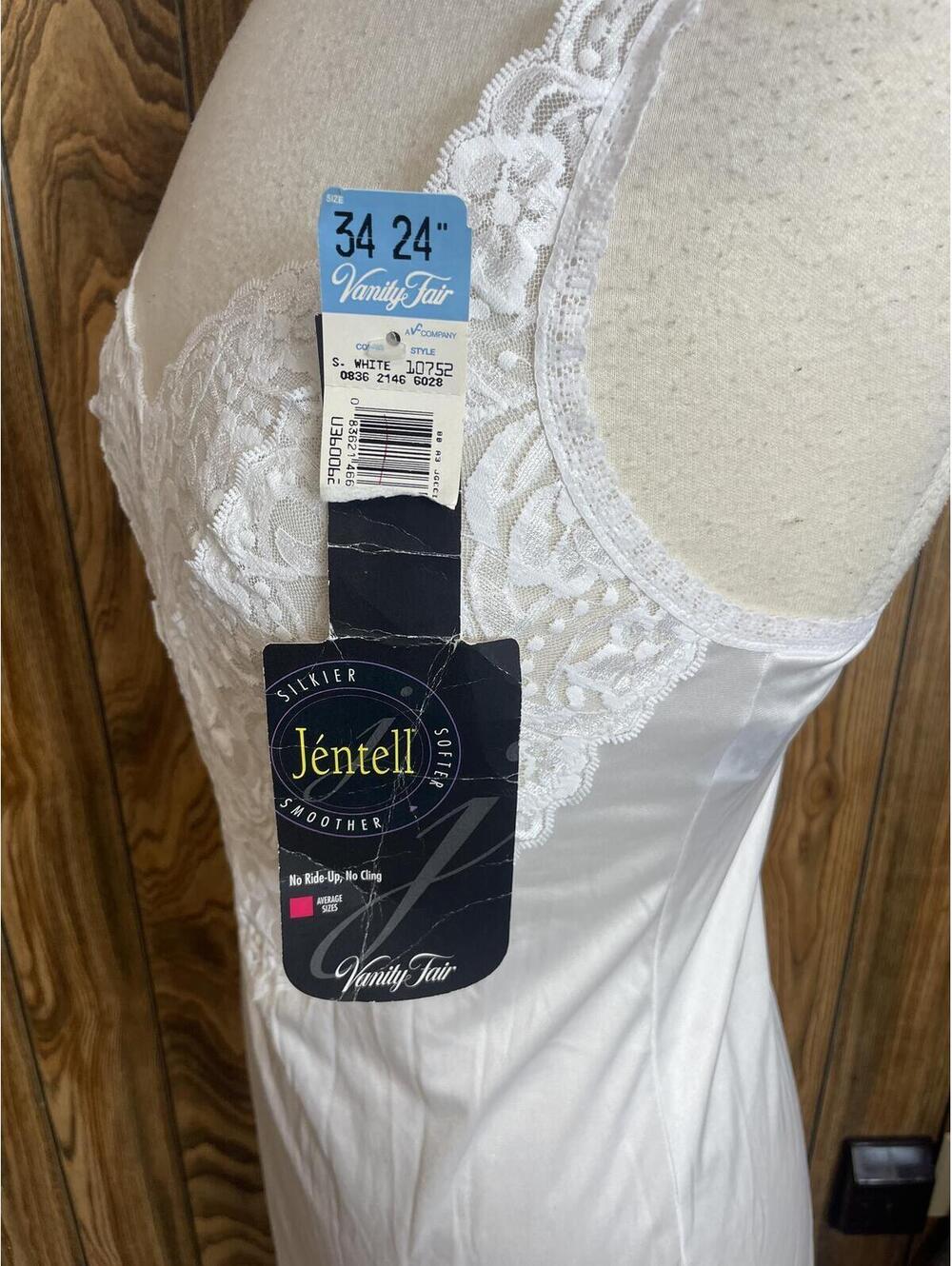 Vanity Fair NWT vintage Lacy full slip medium - Picture 3 of 10
